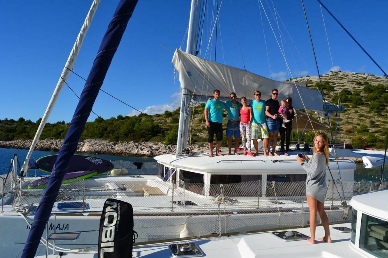 Luxury Catamaran Lagoon 42, Ac & Gn Split Extérieur photo