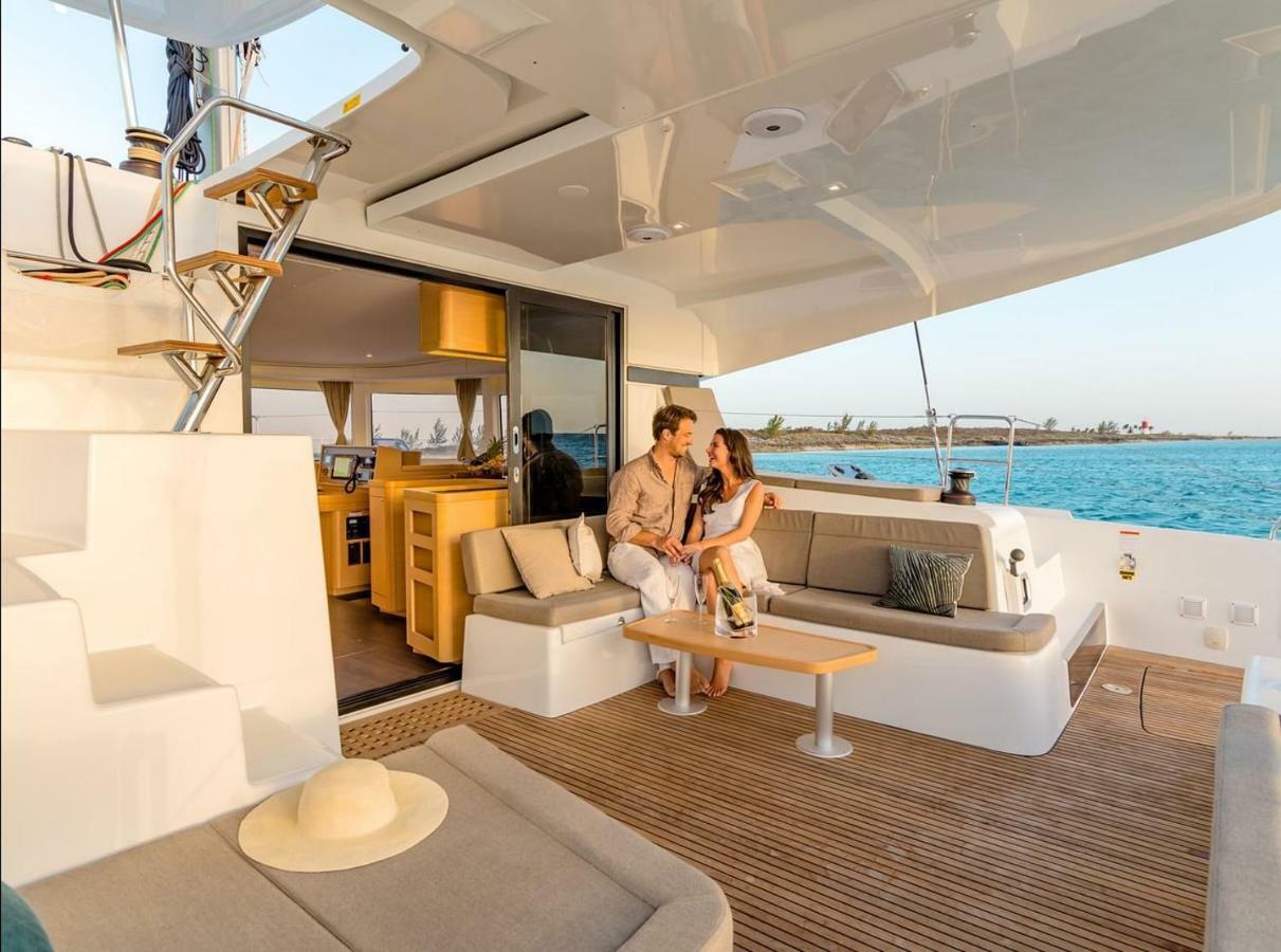 Luxury Catamaran Lagoon 42, Ac & Gn Split Extérieur photo